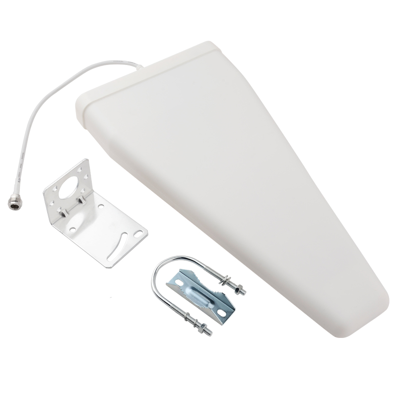  黄流镇对数周期天线定向接收发射700-3700MHz